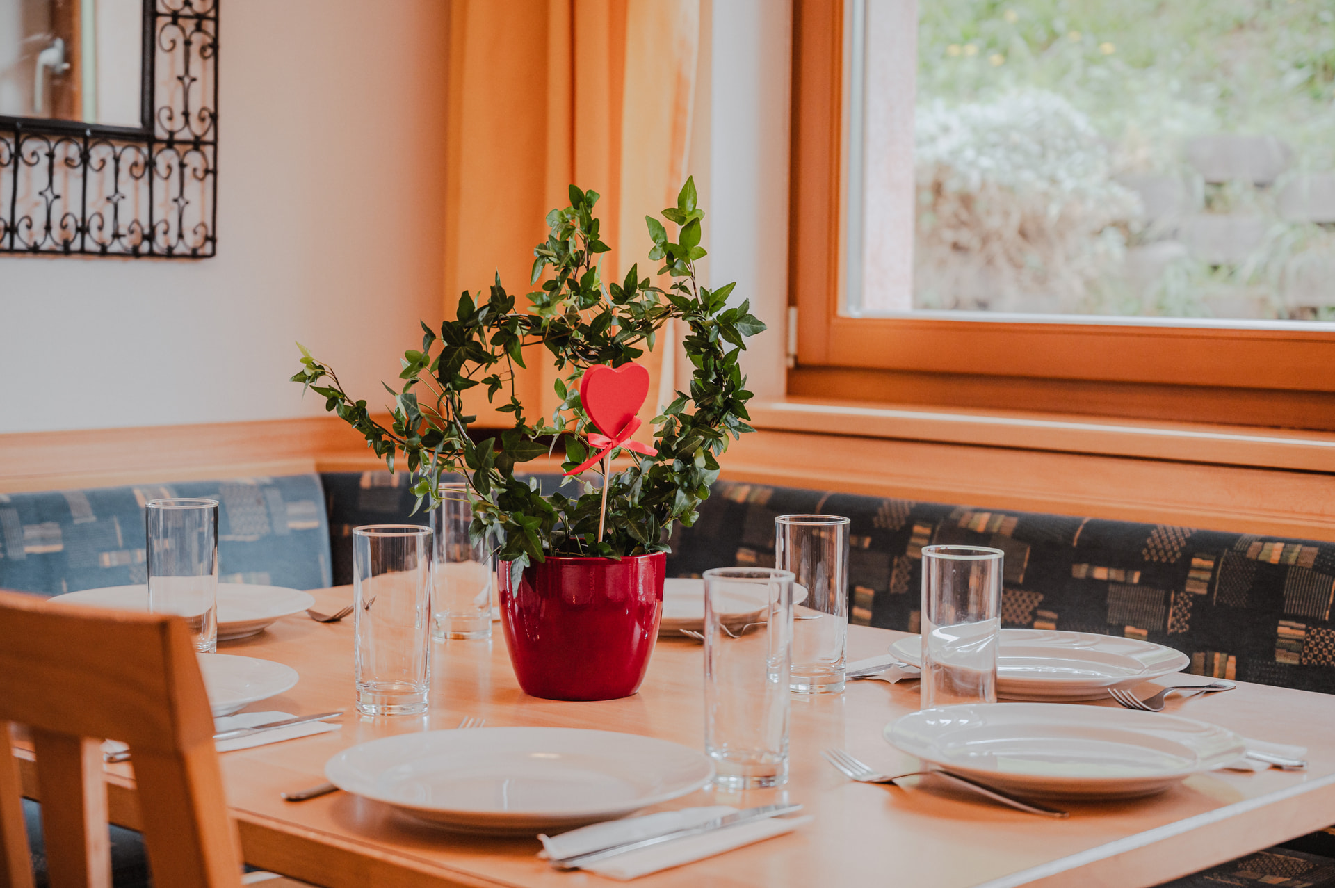 Speisesaal mit Bergblick im Sonnenhof